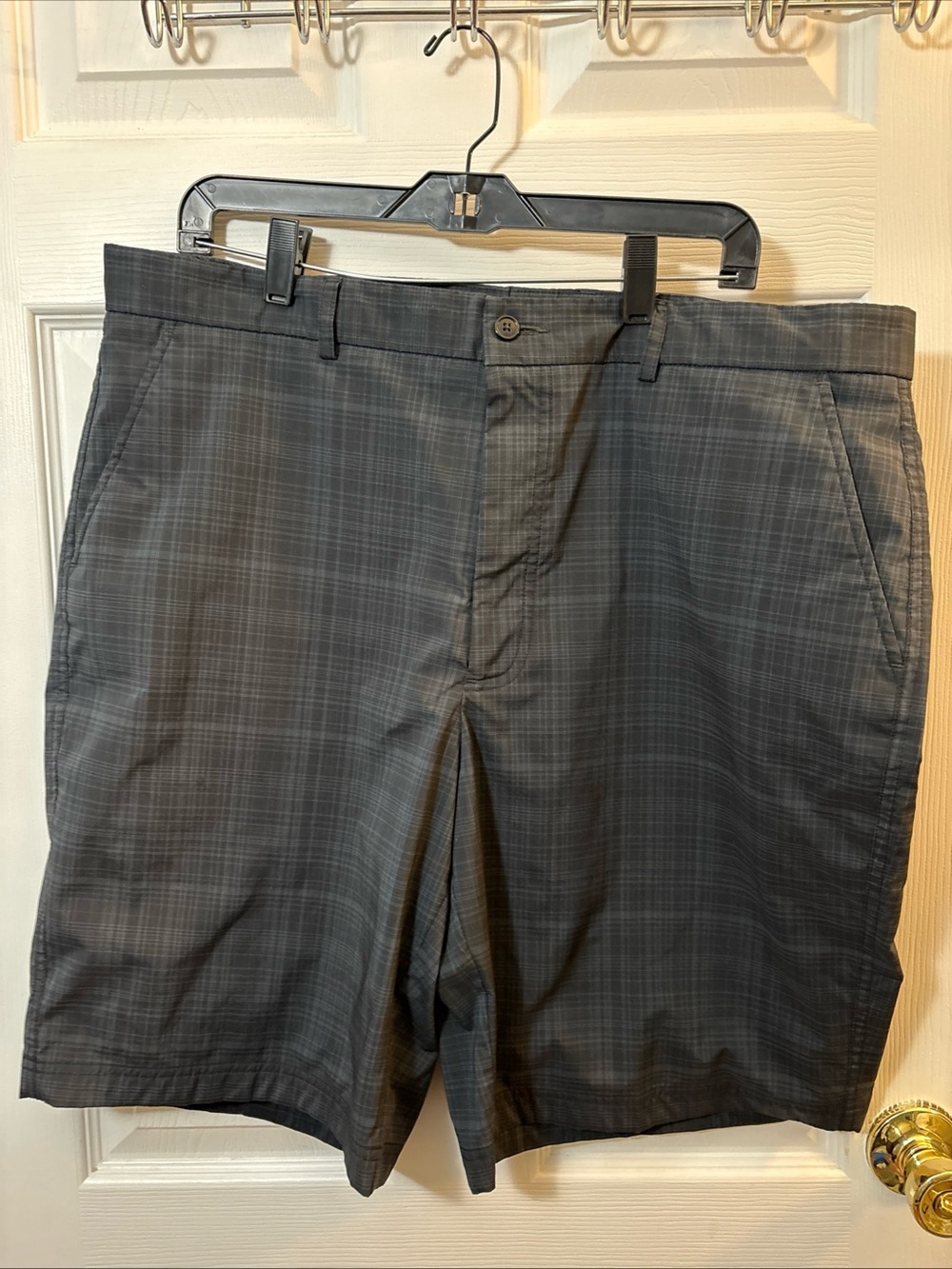 Kirkland Signature Gray Plaid Flat Front Men's Shorts
